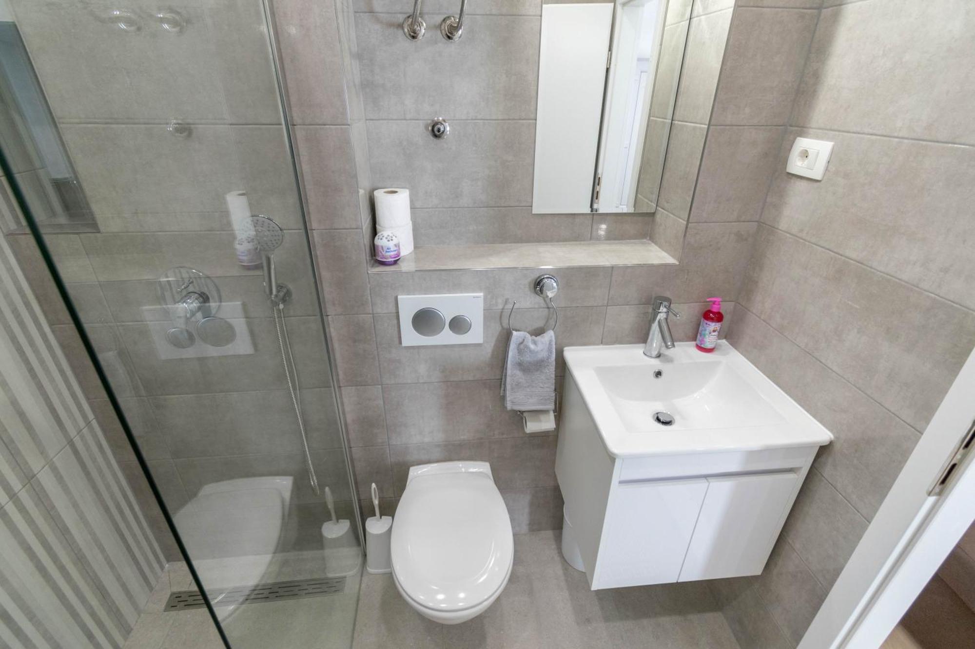 Apartment Kristina Dujmovic Baska Voda Exterior photo
