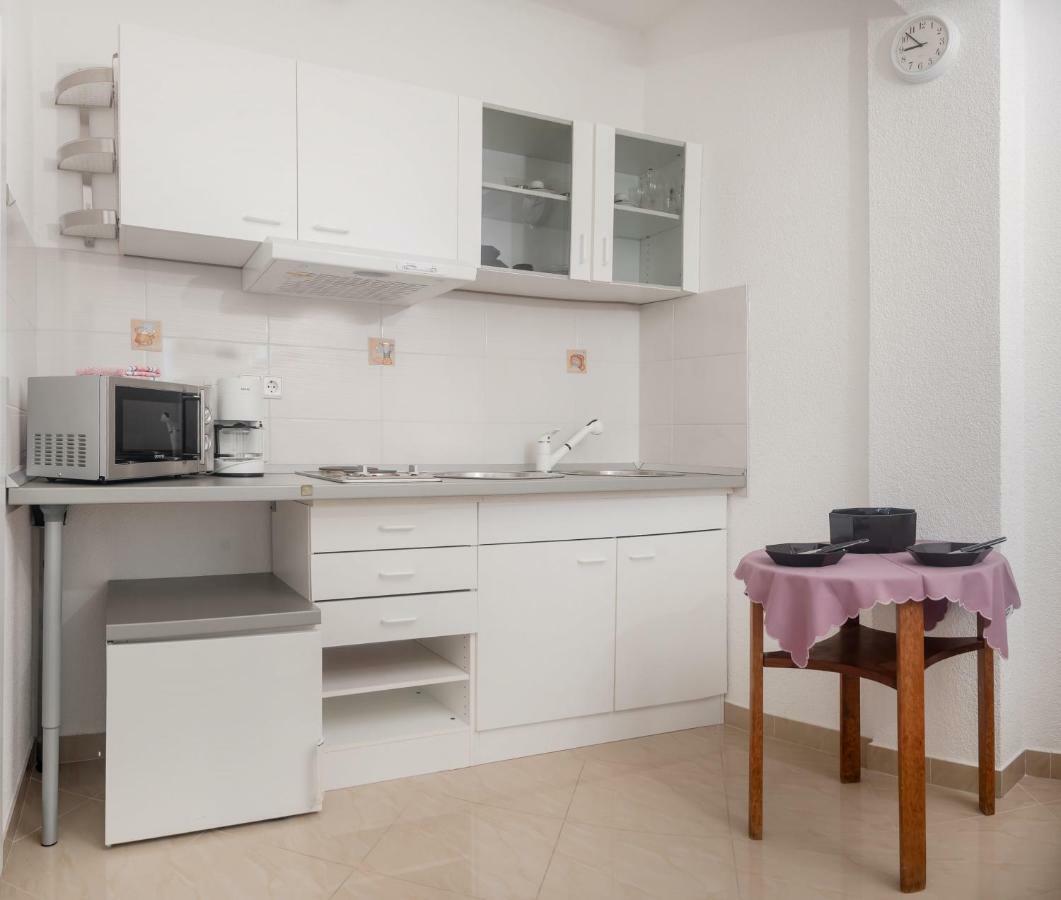 Apartment Kristina Dujmovic Baska Voda Exterior photo