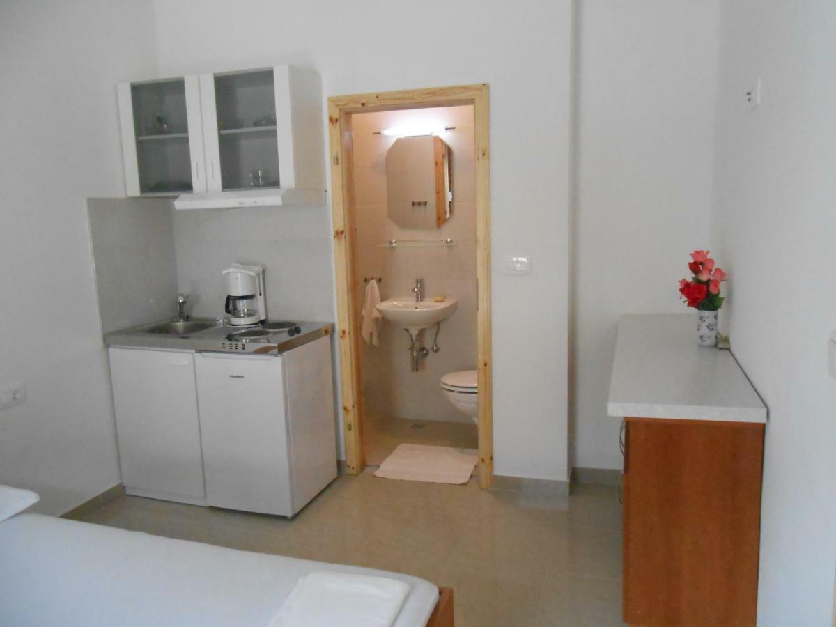 Apartment Kristina Dujmovic Baska Voda Exterior photo